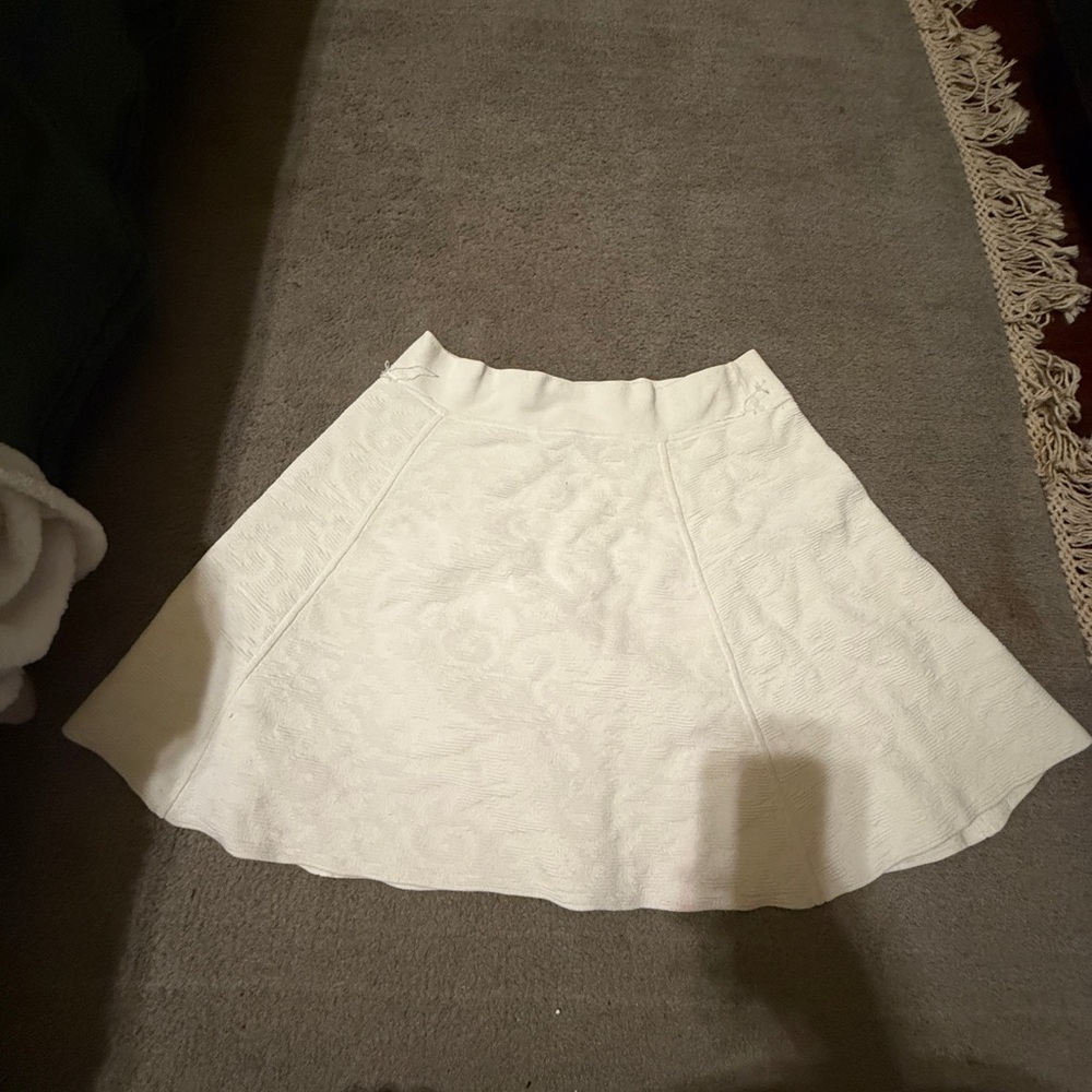 Theory White Textured Skater Skirt Size Small Workwear Minimalist